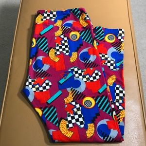 LuLaRoe Tall & Curvy Butter Soft Leggings